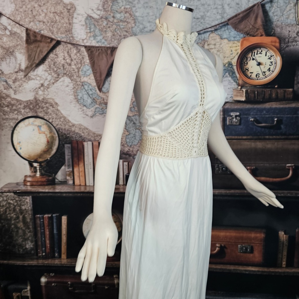 Vintage 1970s Dress Maxi Floor Length Cream Colored Crochet Neckline Inserts - Picture 14 of 15